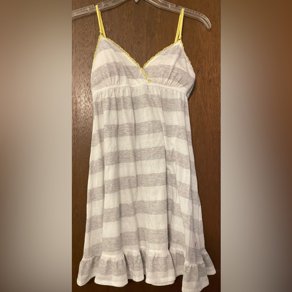 PINK Victoria’s Secret Sz-S Gray White Striped Cotton Blend Nighty